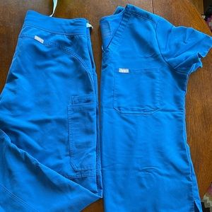 Figs Royal Blue Medium Scrub Set